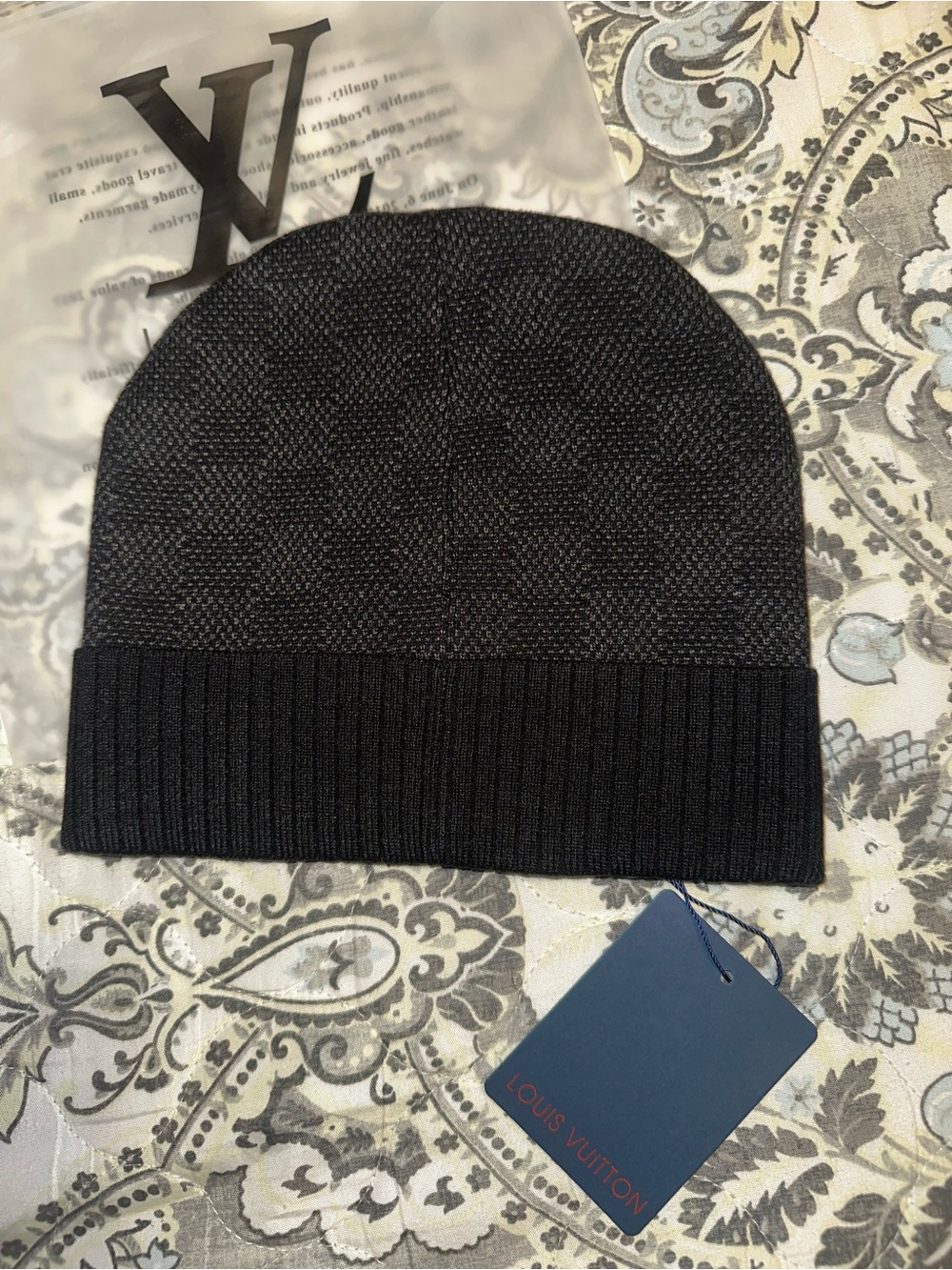 Louis Vuitton Black Ribbed Knit Beanie, NWT - Picture 6 of 8